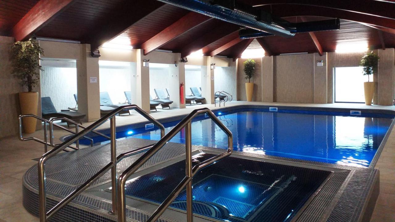 Oak Cabin With Hot-Tub & Secluded Decking - Finlake Resort & Spa - Devon Chudleigh Esterno foto
